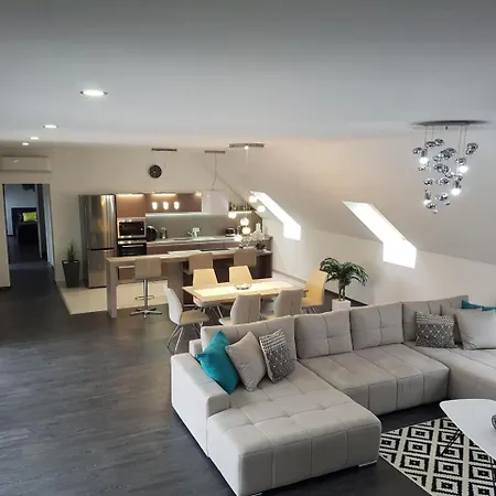 Evelin Penthouse Apartman