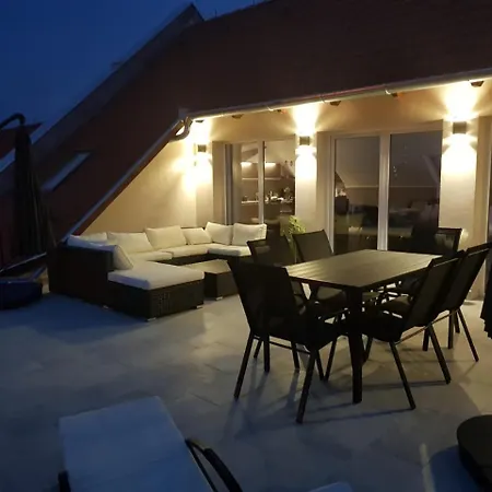 Evelin Penthouse Apartman アパート *
