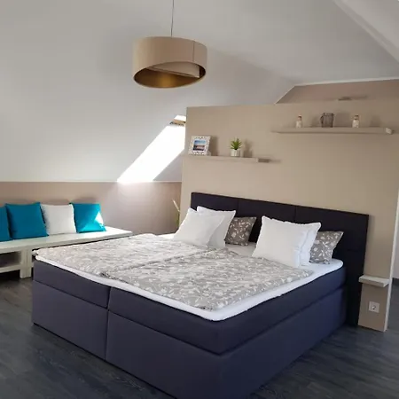 Evelin Penthouse Apartman *