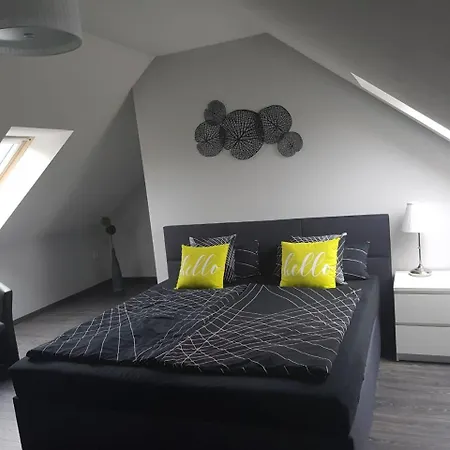 Evelin Penthouse Apartman バラトンレッレ