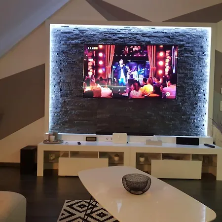 Evelin Penthouse Apartman *
